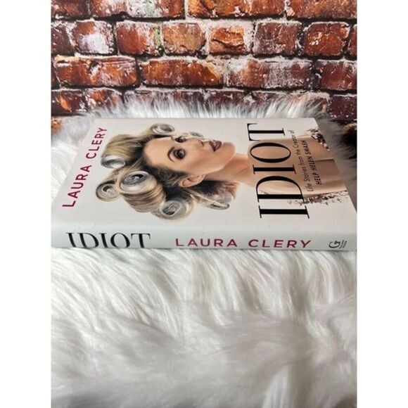 Idiot by Laura Clery - Picture 2 of 4